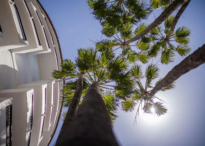 Servatur WaikikiHotel Todo Incluido